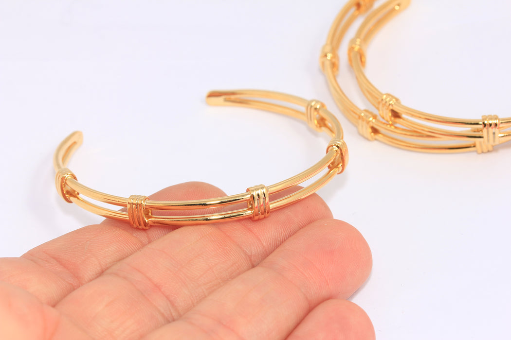 Shiny Gold Wire Bracelet