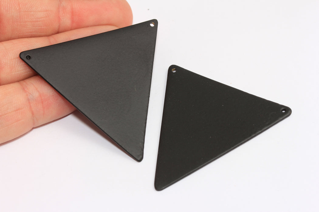 Ciondoli triangolari placcati neri da 45x45 mm, ciondolo triangolare grande, ETS54