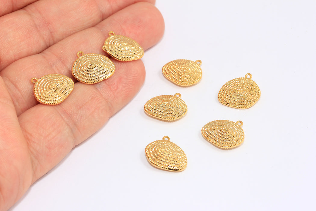11x15mm 24k Shiny Gold Sea Shell Charm, Seashell Beads, BXB257-5