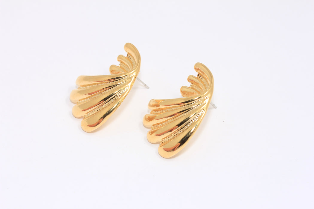 Shiny Gold Sea Shell Earrings