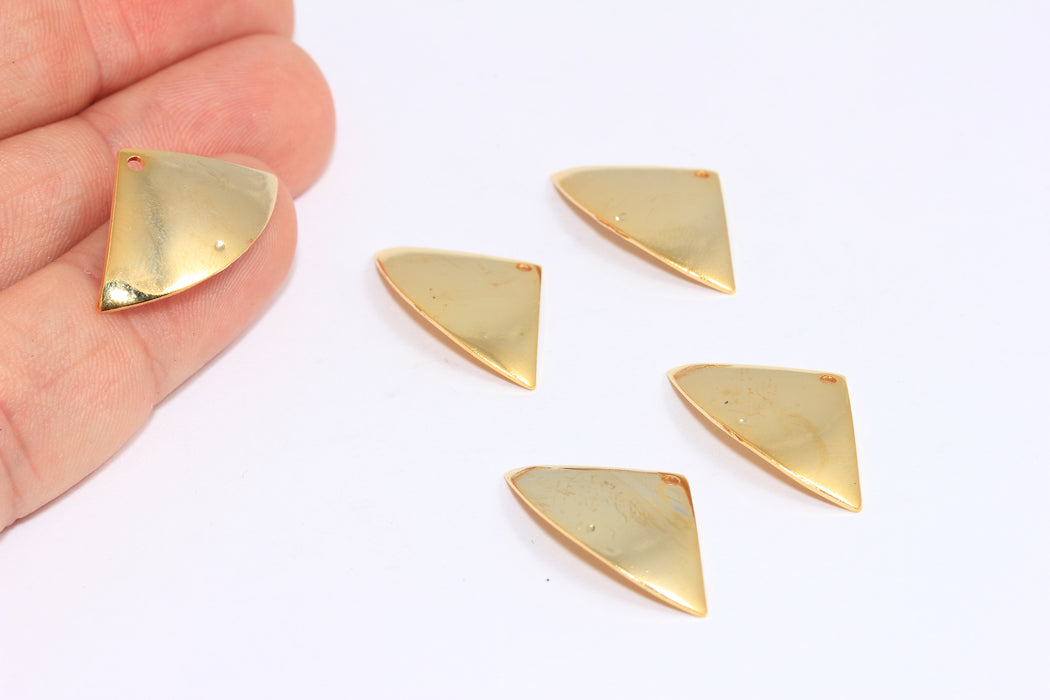 15x24 mm 24 Ayar Parlak Altın Üçgen Takılar, Üçgen Kolye, Geometrik Takılar, Damla Boncuklar, BRT433