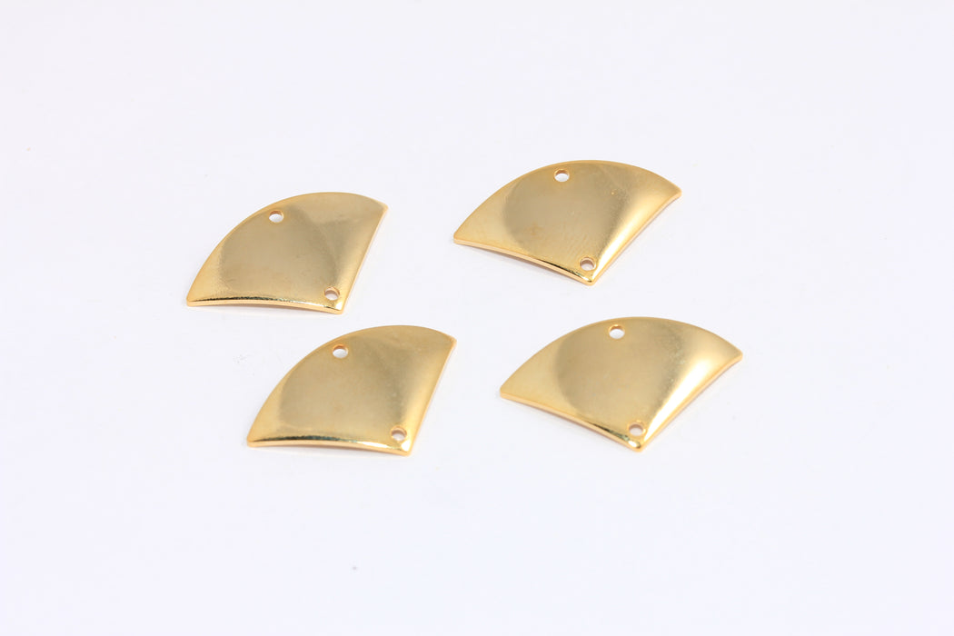 15x25mm 24 Ayar Parlak Altın Üçgen Tılsımlar, Altın Bağlantı Boncukları, BRT705