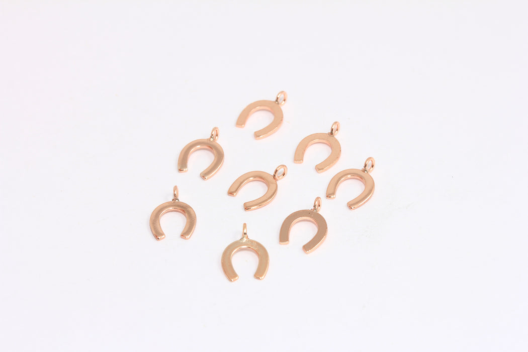 Ciondoli a forma di ferro di cavallo placcati in oro rosa 8x10 mm, mini ciondoli a forma di ferro di cavallo, perline portafortuna, ROSE302