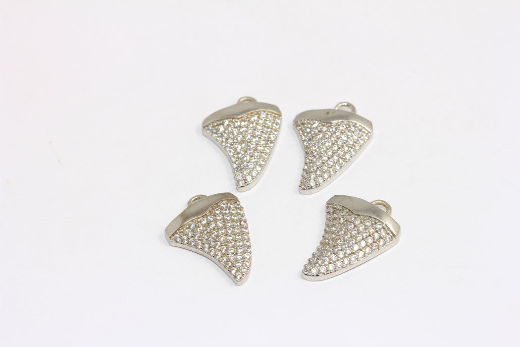 Ciondolo in avorio placcato rodio 13x19 mm, ciondoli con micro pavé di pietre bianche, ciondoli per collana con zirconi cubici, ZRCN596