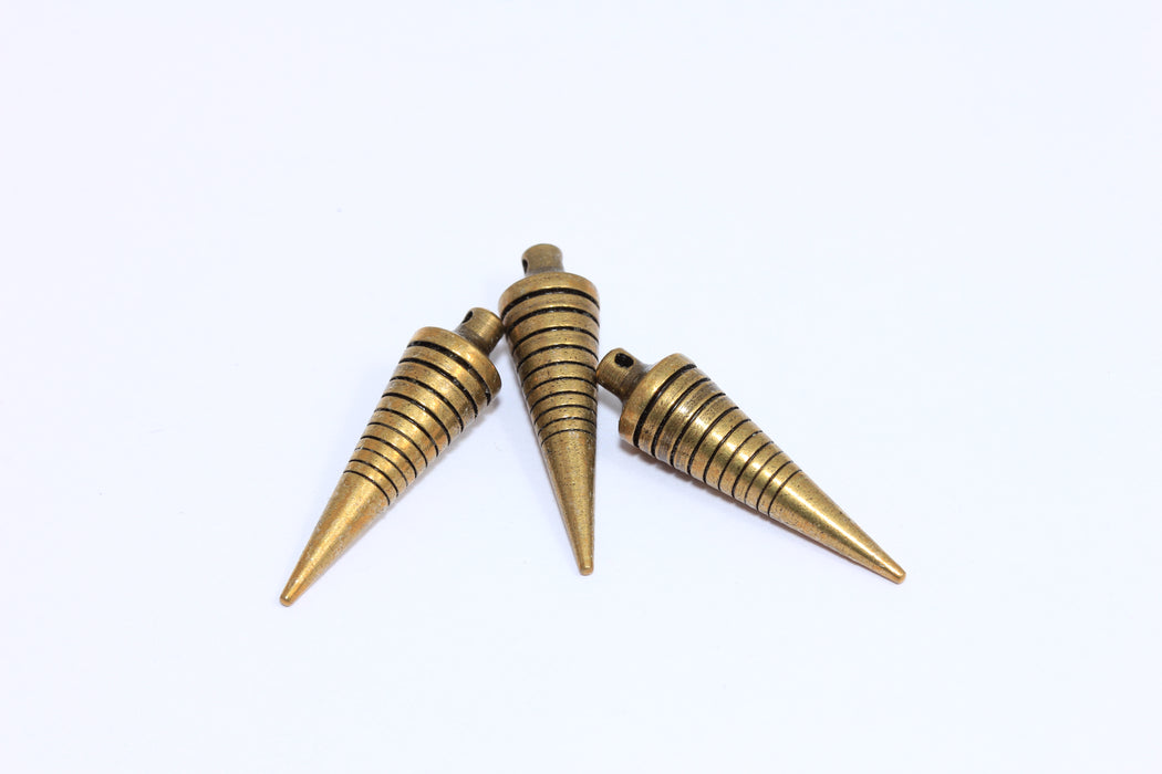 Ciondoli a forma di proiettile in bronzo anticato da 7x27 mm, ciondoli a forma di punta per collana da uomo, ciondolo a forma di proiettile, MLS1146