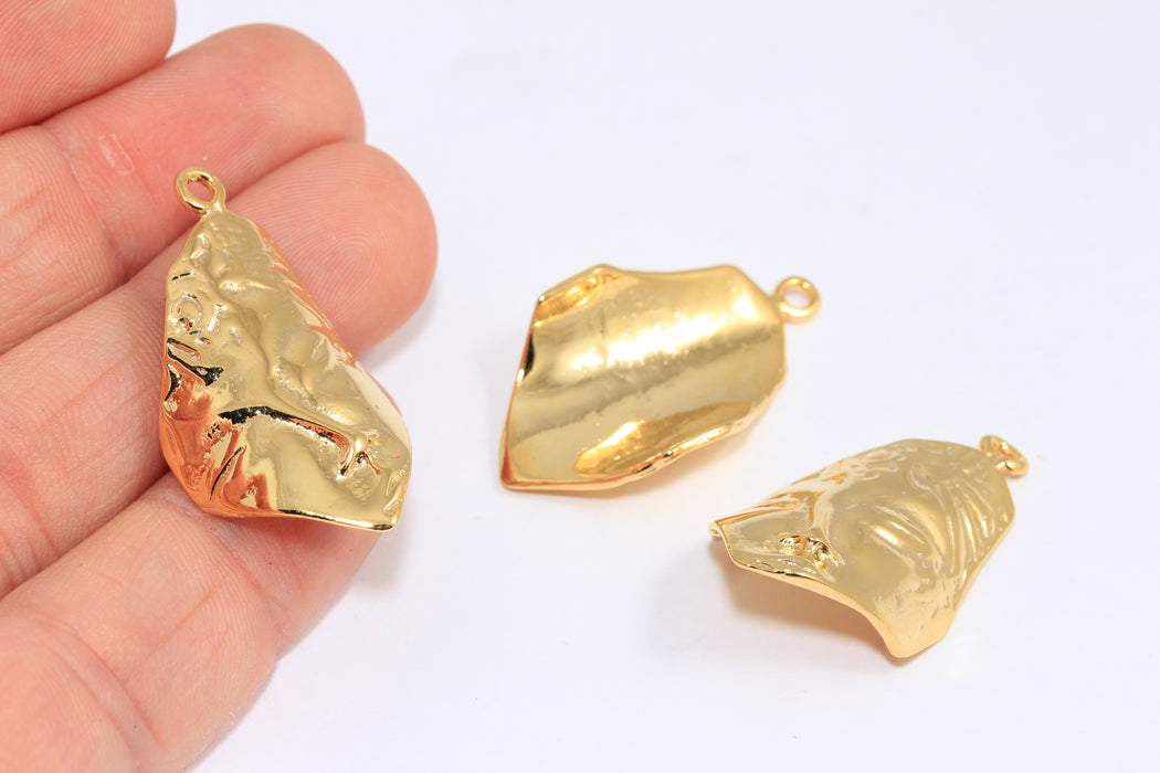 20x35mm 24k Shiny Gold Beauty Medallion, Medallion Necklace, Sleeping Face Medallion, ROSE411