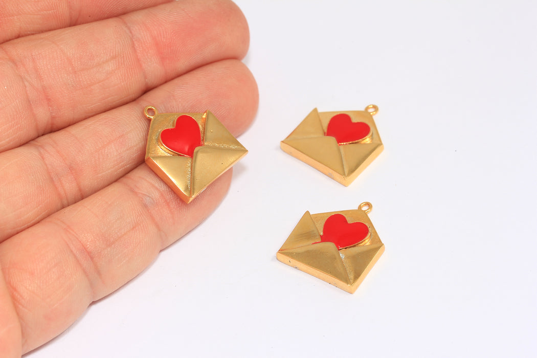 18mm 24 Shiny Gold Envelope Letter Charms, Envelope Pendant, Envelope With Red Enamel Heart, XP116-3