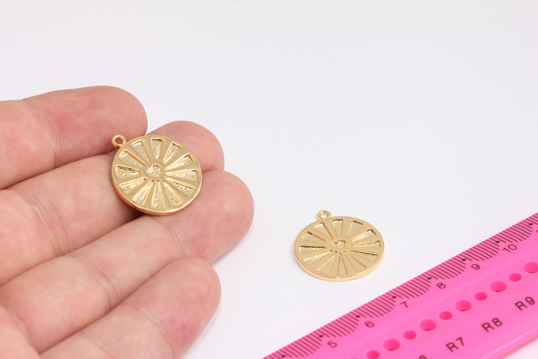 20x21mm 24k Shiny Gold Sun Heart Medallion, Sun Heart Necklace, Disc Medallion, Love Charms, Sun Necklace, Gold Plated Findings, ROSE155