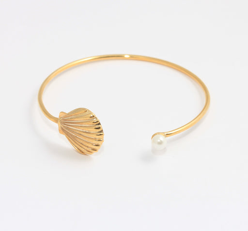 Shiny Gold Shell Bracelet