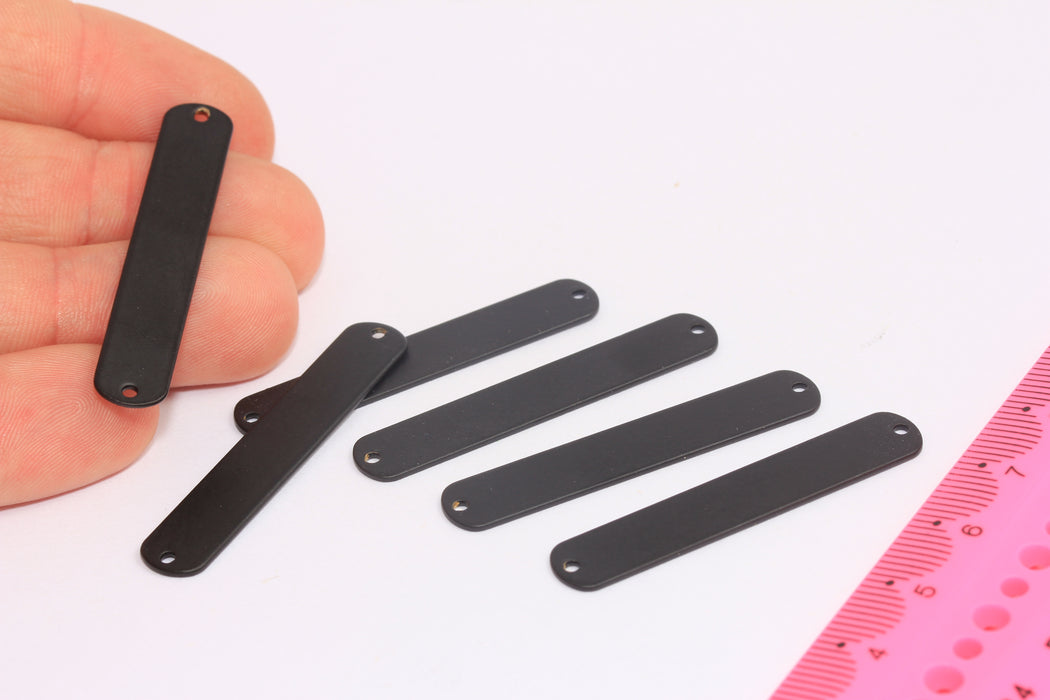 Barra per targhetta placcata nera 8x45 mm, barra rettangolare con due fori, HRN13