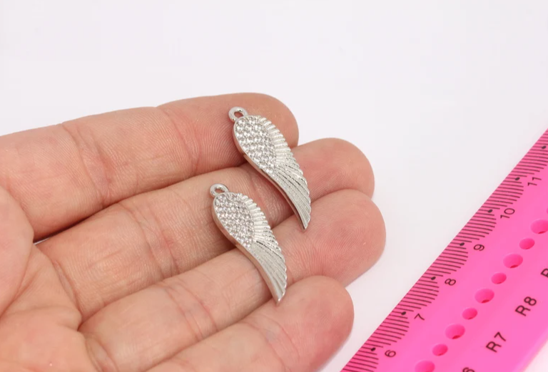 Ali placcate in rodio da 10x25 mm, ciondoli a forma di ali con micro pavé, collana con angelo con zirconi cubici, angelo con micro pavé, placcato argento, MLS956