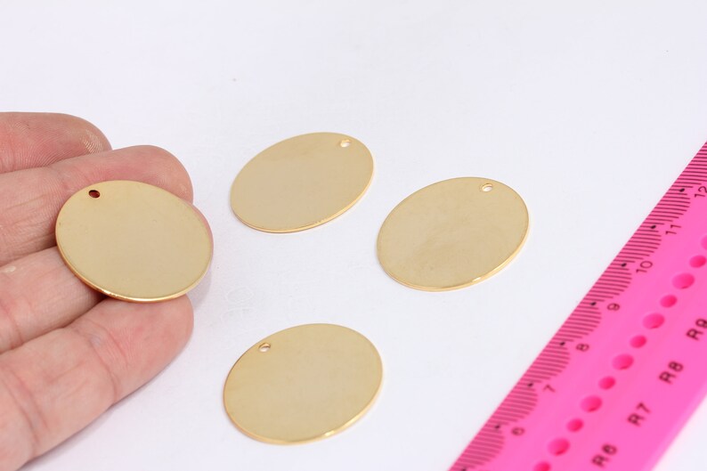 28mm 24k Shiny Gold Medallion, Round Charms, MTE524