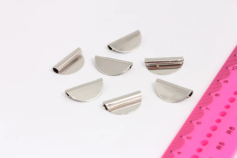 10x20mm Rodyum Kaplamalı Yarım Daire Kolye, Ay MTE217