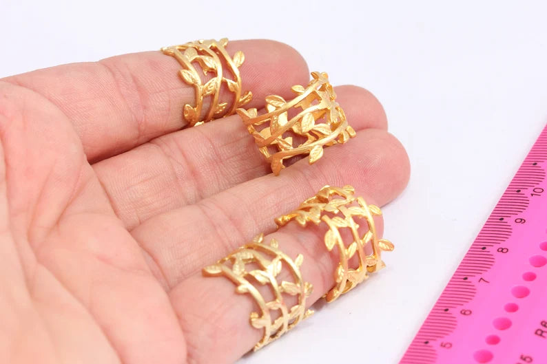 18mm 24k Matt Gold Flower Rings, Gold Plated Leaf , MTE141