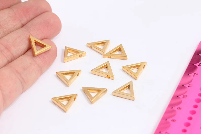 14mm 24k Matt Gold Triangle Charms, Initial Pendant,Matt MTE121