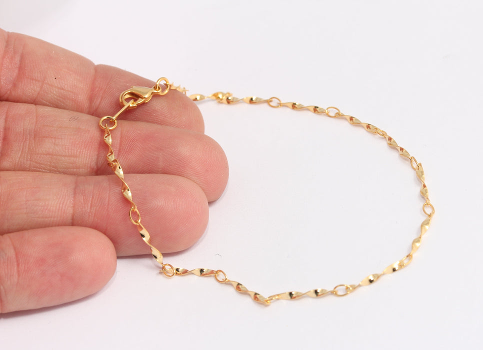 Shiny Gold Bar Bracelet