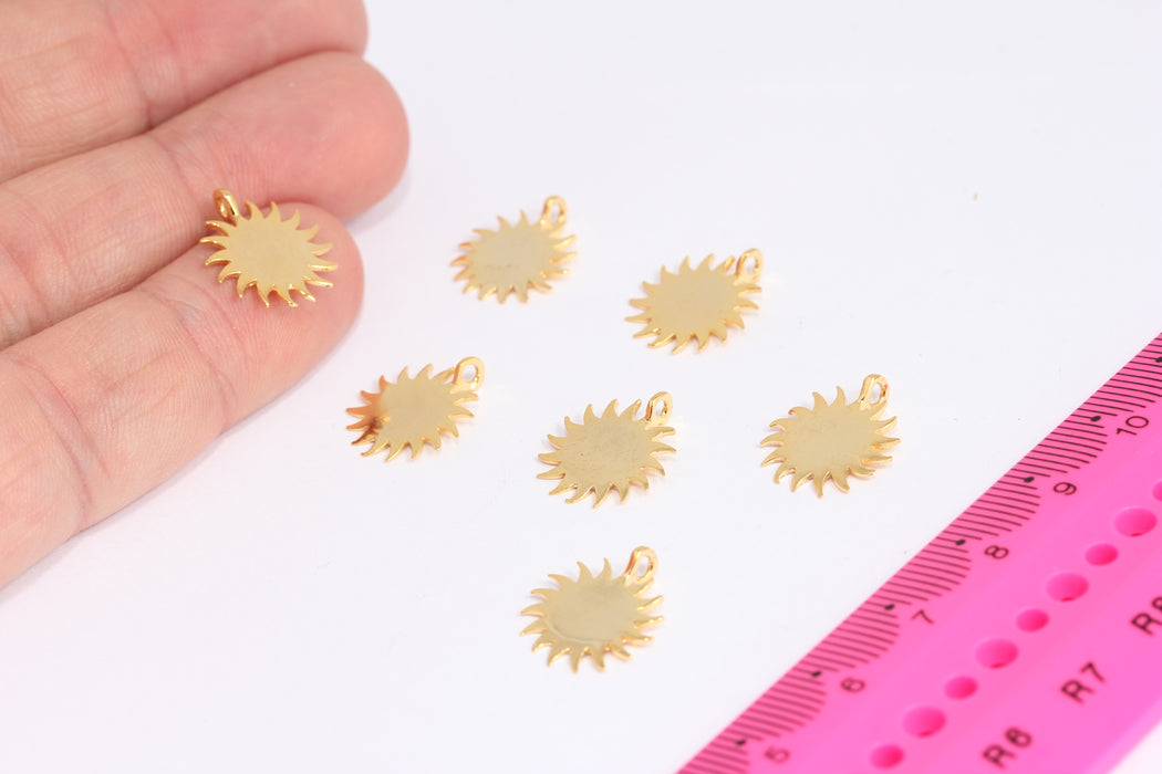 13x15mm 24k Shiny Gold Sun Charms, Mini Sun Pendant, SLM792