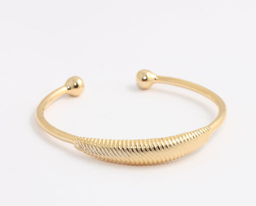 Shiny Gold Wire Bracelet