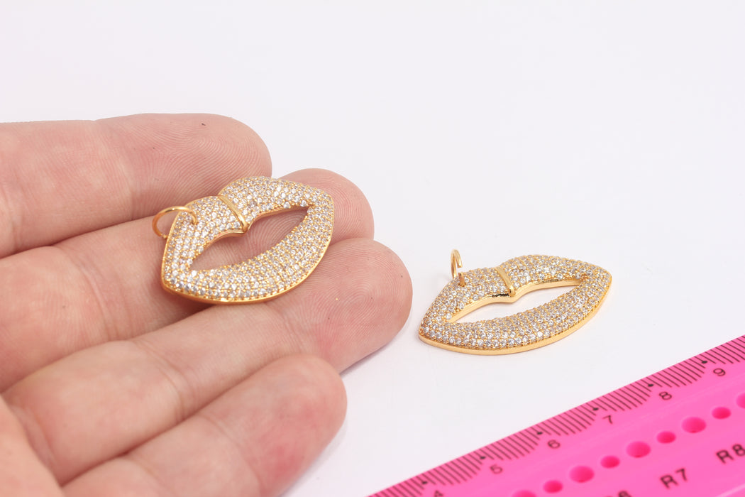 21x34 mm 24 Ayar Parlak Altın Dudak Kolye, Zirkon Taşlı Mikro Kaplama Dudak Kolye, Zarif Dudak Tılsımı, Kübik Zirkon Taşlı Zirkon Kolye, MLS980