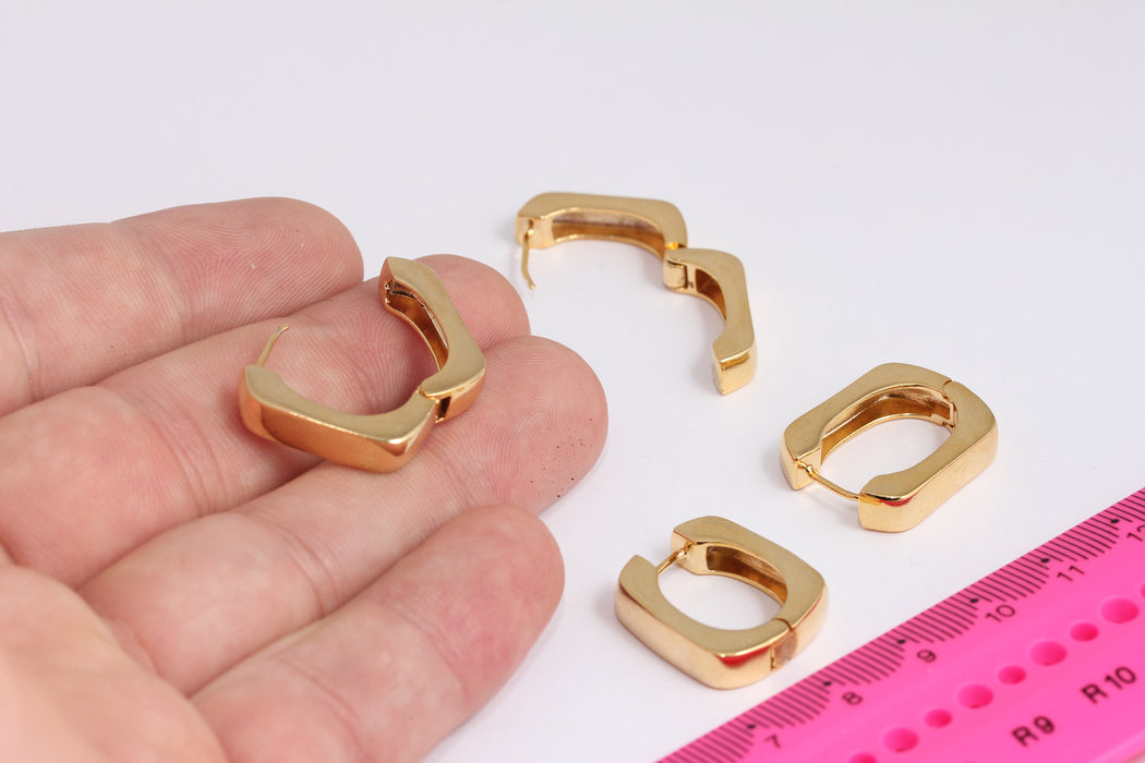 Shiny Gold Oval Earrings