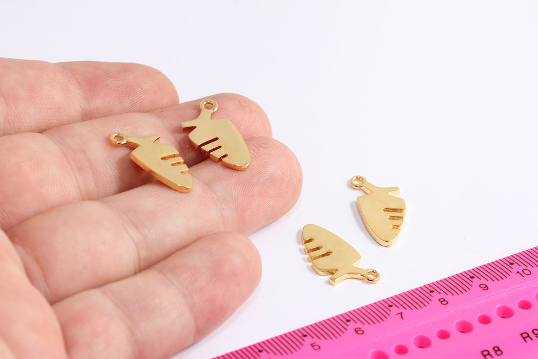 11x21mm 24k Shiny Gold Carrot, Fruit Charms, Carrot Charms, Gold Charms, Carrot Pendant, Bracelet Fruit Beads, Gold Findings, FRB167-2