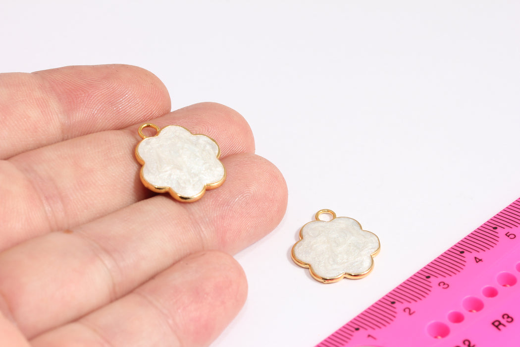 18x20mm 24k Shiny Gold Flower Pendant, Necklace Charms, CR26-2
