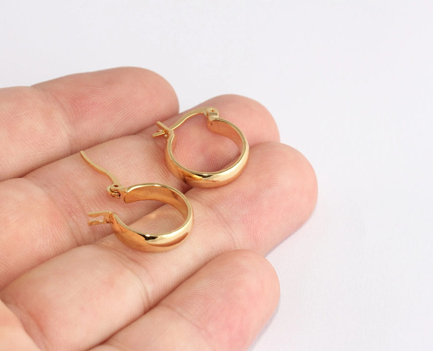 16mm 24k Shiny Gold Earrings, Leverback Earrings Flat Small XP202
