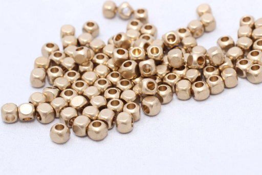 Spacer Beads, Cube Spacer