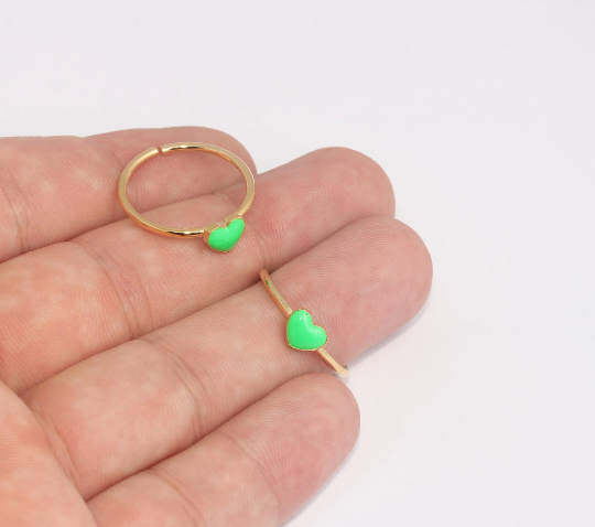 18-19mm 24k Shiny Gold Heart Rings, Green Enamel Heart SLM272