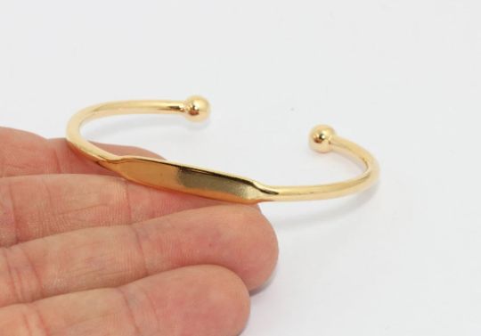 Shiny Gold Nameplate Bracelet