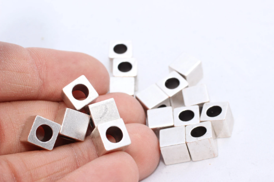 6 mm Antik Gümüş Küp Boncuklar, Küp Tüpler, Tüp Boncuklar, Küp Boncuklar, Ara Boncuklar, Bağlantı Boncukları, Gümüş Kaplama Bulgular, TV, AG20