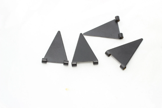 17x25 mm Siyah Kaplamalı Üçgen Charms, Üçgen Bağlantı Parçası, ETS48