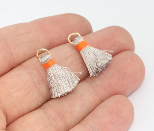 Gray tassels, Mini Tassels, 2,5cm , Short Thread Cotton Tassels, XSL19