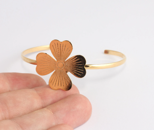 Shiny Gold Flower Bracelets