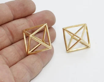 20x33mm 24k Matt Gold Pyramid Pendant, Diamond MTE185