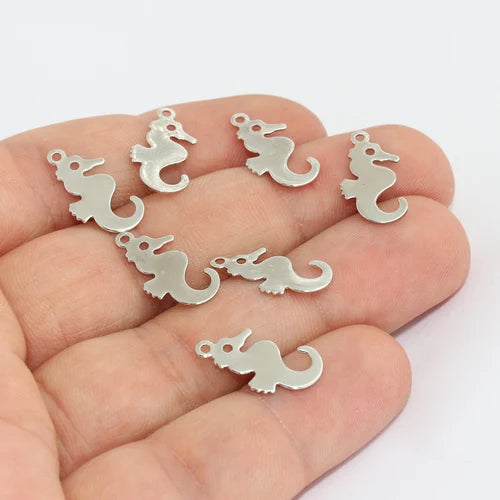 9x17mm Rhodium Plated Seahorse Charms, Seahorse, MTE544