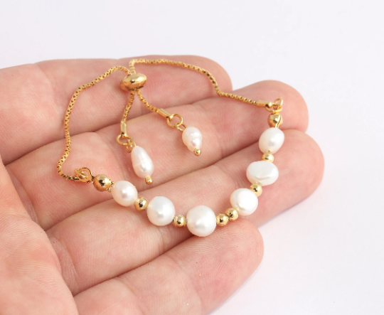 Shiny Gold Pearl Bracelet