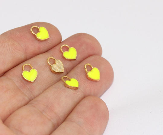 7x9mm 24k Shiny Gold Heart, Yellow Heart Pendant, Gold BRT419