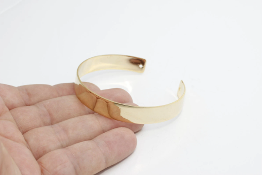 Shiny Gold Cuff Bracelet