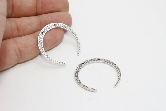 32x34mm Antique Silver Horn Charms, Horn Pendant, Silver KDR105