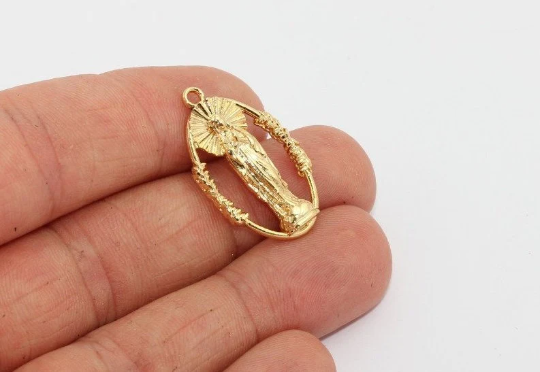 18x30mm 24k Shiny Gold Plated Mother Mary Pendant, BRT736