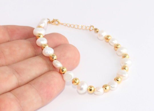 Shiny Gold Pearl Bracelet