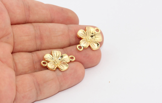 18x24mm 24k Shiny Gold Daisy Bracelet Charm, Daisy , Gold MTE861