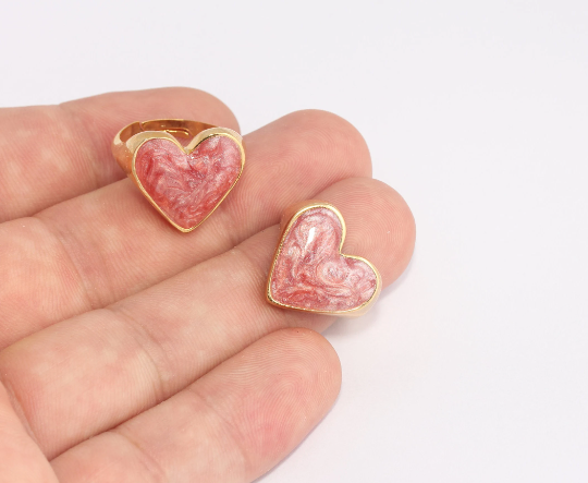 17-18mm 24k Shiny Gold Heart Rings, Enamel Heart Rings, SLM322