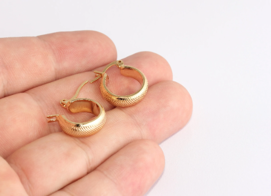 16mm 24k Shiny Gold Earrings, Round Leverback , Small Hoop XP207