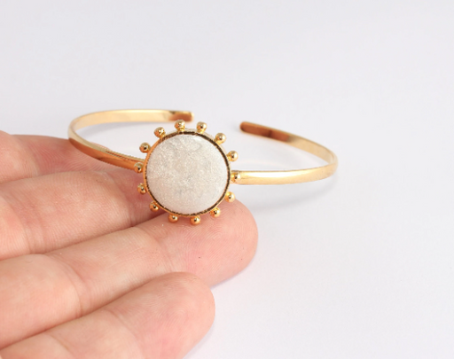 Shiny Gold Bracelet