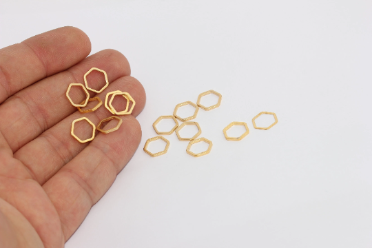 Honeycomb Charm,Gold