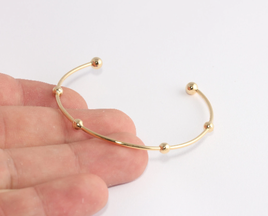 Shiny Gold Wire Ball Bracelet