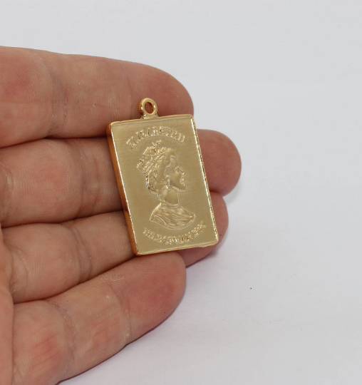 Ciondolo Elizabeth, oro lucido 24k, 23x33 mm, Elizabeth, MTE1249