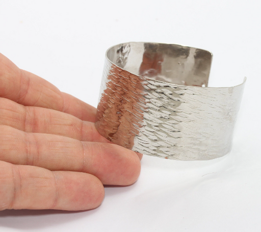 Rhodium Plated Hammered Bangle